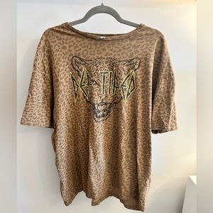 2XL women’s graphic tee Def Tired leopard print